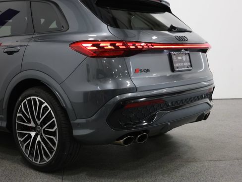 Used 2025 Audi SQ5 Premium Plus w/ Premium Plus Package AWD/4WD image 10