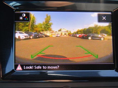 Used 2018 Volkswagen Beetle 2.0T S image 17