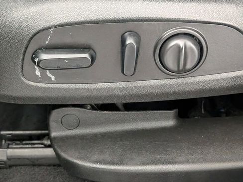 Certified 2021 Chevrolet Equinox LT image 14