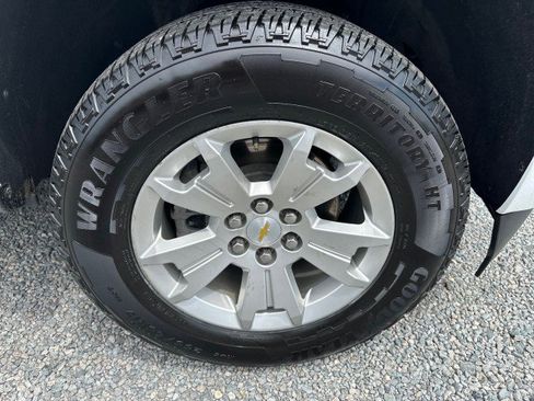 Used 2022 Chevrolet Colorado LT w/ Fleet Safety Package RWD image 31