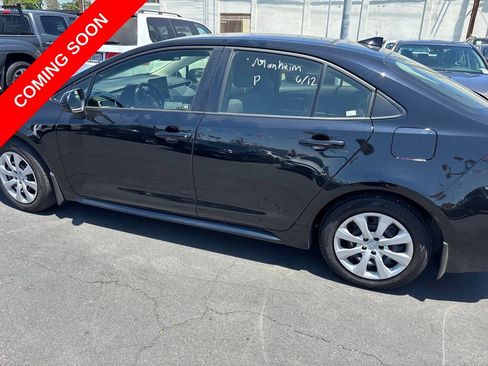 Used 2026 Toyota Corolla LE FWD image 7