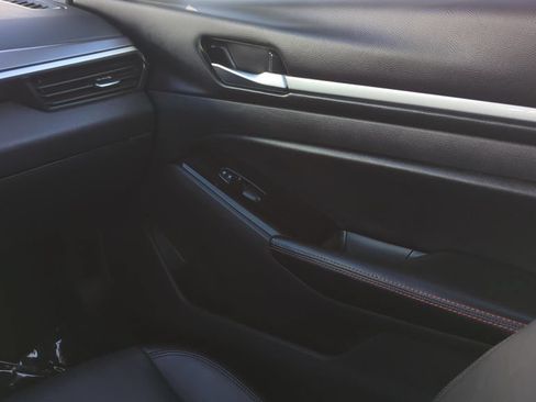 Certified 2025 Nissan Altima 2.5 SR FWD image 13