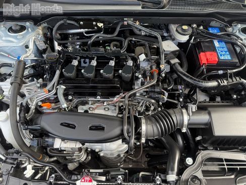 Used 2023 Honda Civic Touring image 31