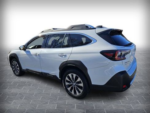 Used 2024 Subaru Outback Touring image 5