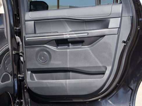 Used 2024 Ford Expedition Max XLT RWD image 43