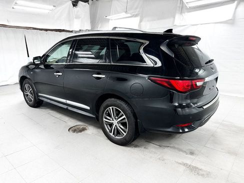 Used 2019 INFINITI QX60 Luxe w/ Essential Package image 3