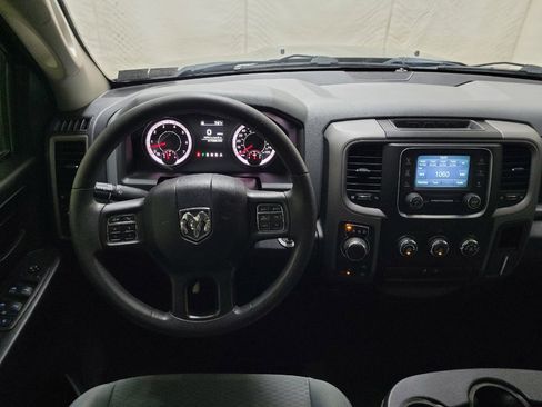 Used 2018 RAM 1500 Express w/ Black Ram 1500 Express Group AWD/4WD image 22