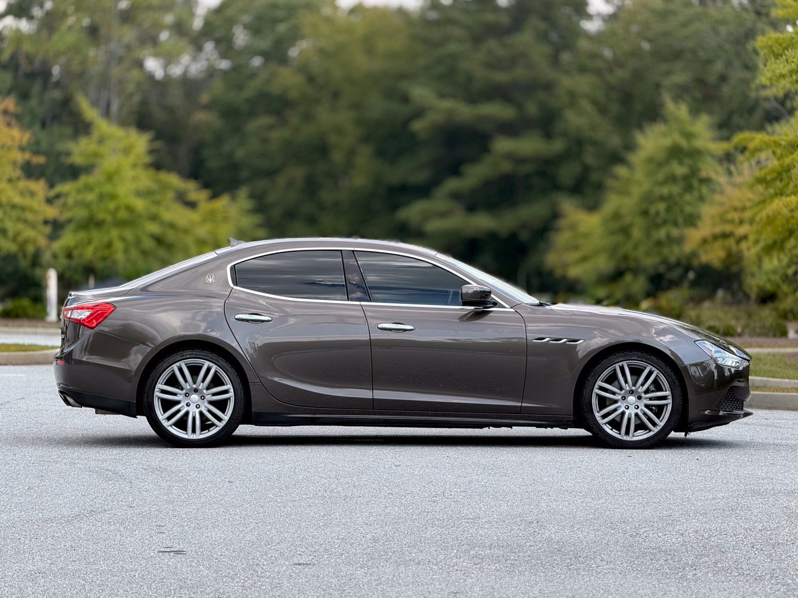 Used 2016 Maserati Ghibli RWD image 12