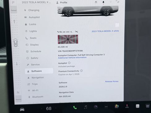 Used 2023 Tesla Model X Plaid AWD/4WD image 2