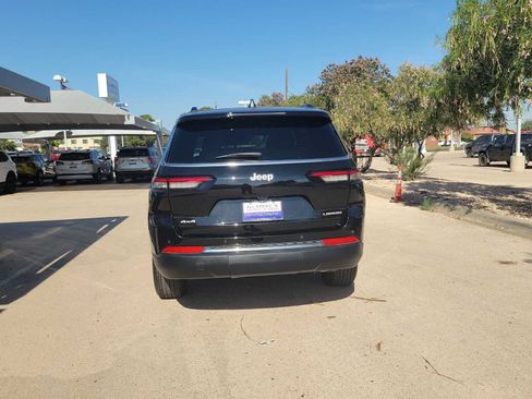 Used 2025 Jeep Grand Cherokee L Laredo AWD/4WD image 7