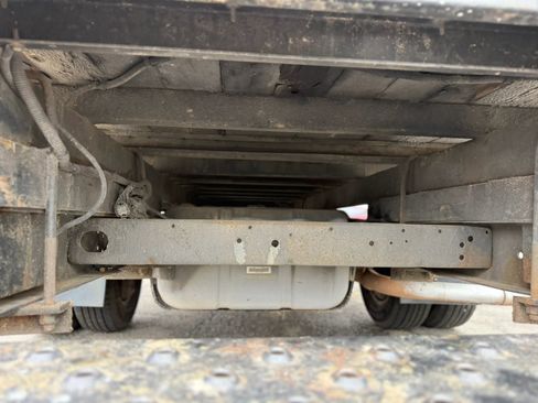 Used 2010 Ford E-350 and Econoline 350 Super Duty image 12