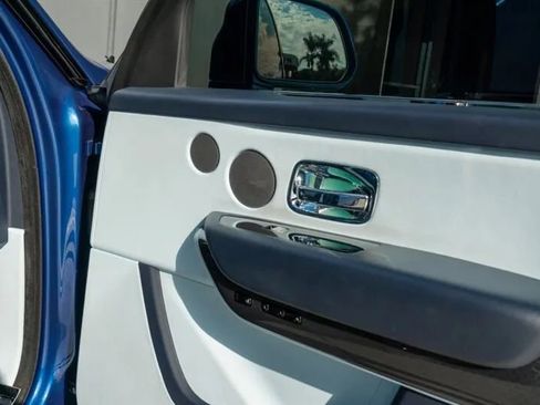 Used 2021 Rolls-Royce Cullinan Black Badge image 50