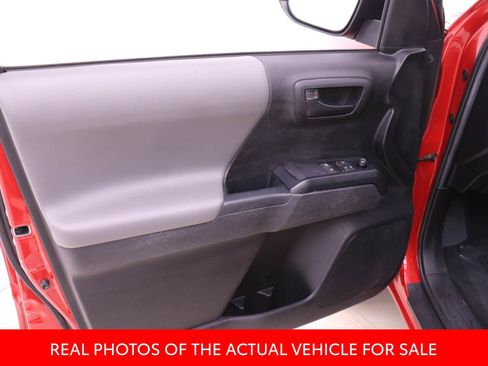 Certified 2022 Toyota Tacoma SR image 9