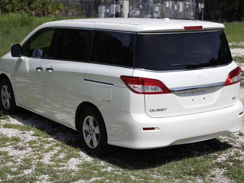 Used 2013 Nissan Quest SV FWD image 5