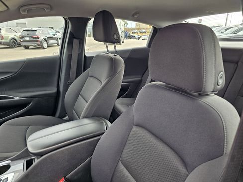 Used 2024 Chevrolet Malibu LT image 16