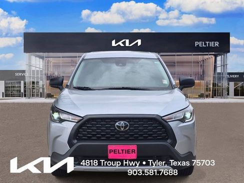 Used 2022 Toyota Corolla Cross L FWD image 2