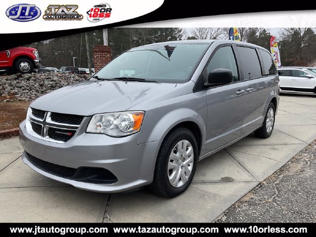 Used 2018 Dodge Grand Caravan SE w/ UConnect Hands-Free Group FWD image 3