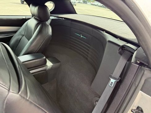 Used 2005 Ford Thunderbird RWD image 10