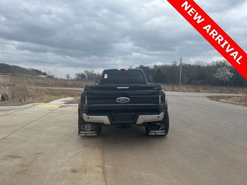 Used 2019 Ford F350 Lariat w/ Lariat Value Package image 4