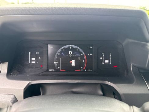 Used 2025 Toyota 4Runner SR5 AWD/4WD image 6