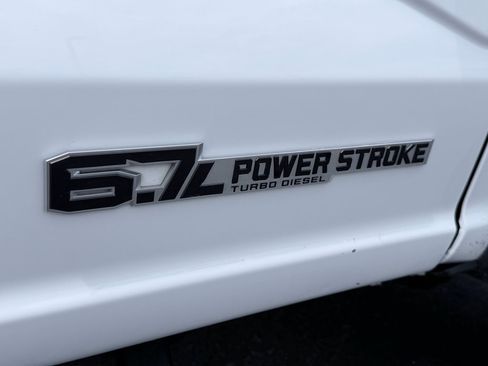Used 2024 Ford F550 4x4 Crew Cab Super Duty w/ XLT Value Package image 10