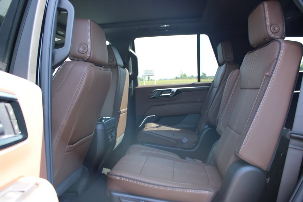 New 2026 Chevrolet Tahoe High Country AWD/4WD image 28