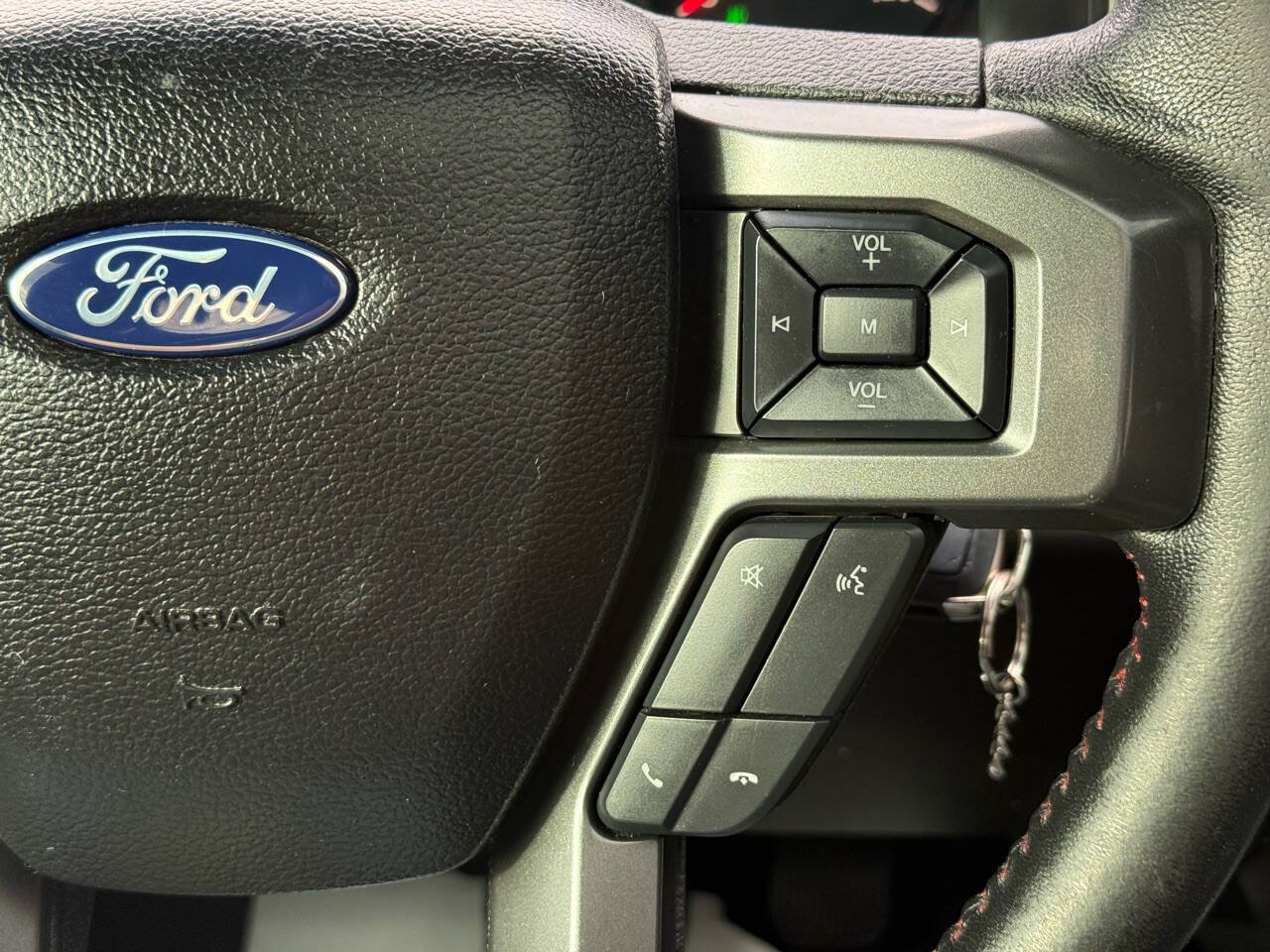 Used 2018 Ford F150 XLT w/ Equipment Group 302A Luxury AWD/4WD image 16
