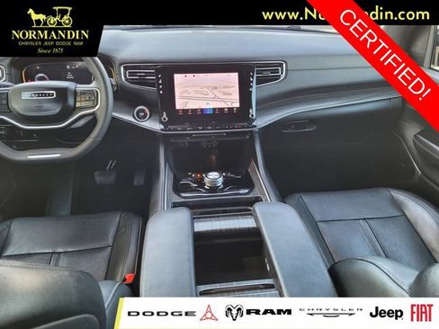 Certified 2024 Jeep Wagoneer Series II w/ Flexible Seating Group AWD/4WD image 6