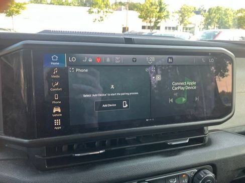 Used 2024 Jeep Wrangler Unlimited AWD/4WD image 15