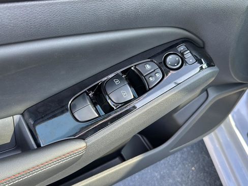 New 2025 Nissan Altima 2.5 SR w/ SR Premium Package image 28