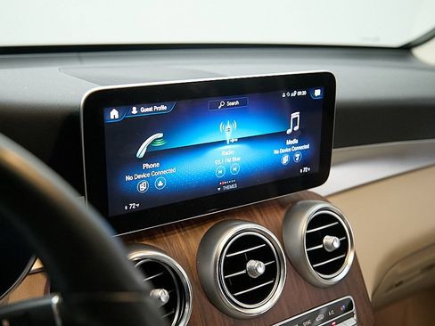 Used 2022 Mercedes-Benz GLC 300 4MATIC image 14