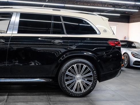 Used 2022 Mercedes-Benz Maybach GLS 600 4MATIC image 21