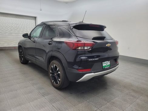Used 2021 Chevrolet TrailBlazer LT w/ Convenience Package FWD image 6