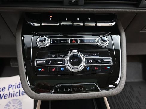 Used 2021 Lincoln Corsair Reserve w/ Equipment Group 201A AWD/4WD image 13