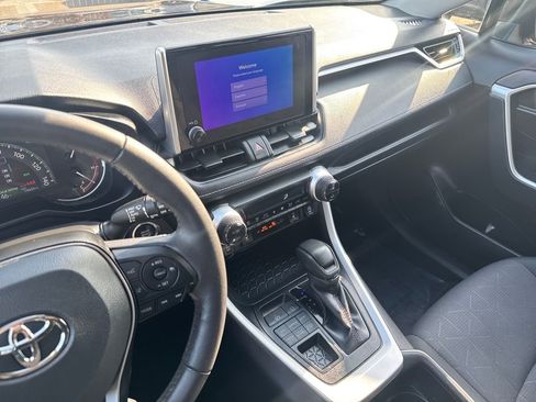 Used 2025 Toyota RAV4 XLE w/ Convenience Package image 22