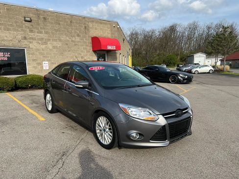 Used 2012 Ford Focus SEL FWD image 3