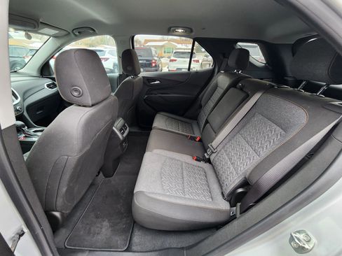 Used 2022 Chevrolet Equinox LT image 16