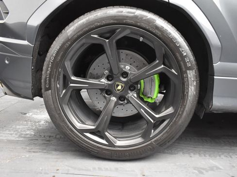 Used 2020 Lamborghini Urus image 22