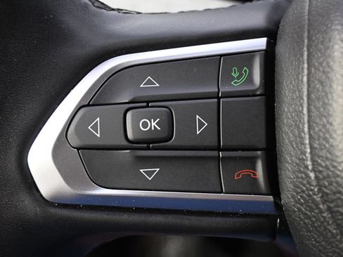 Used 2022 Jeep Compass Latitude AWD/4WD image 34