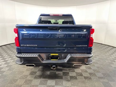 Used 2019 Chevrolet Silverado 1500 Custom Trail Boss w/ Custom Convenience Package image 4