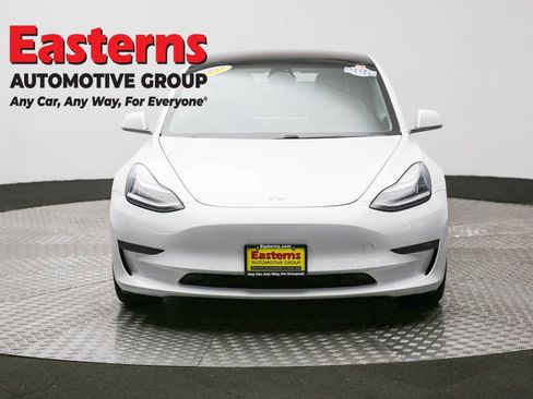 Used 2019 Tesla Model 3 Long Range image 2