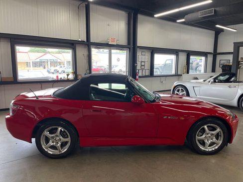 Used 2000 Honda S2000 image 24