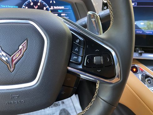 Used 2024 Chevrolet Corvette Stingray Preferred Cpe w/ 2LT RWD image 21
