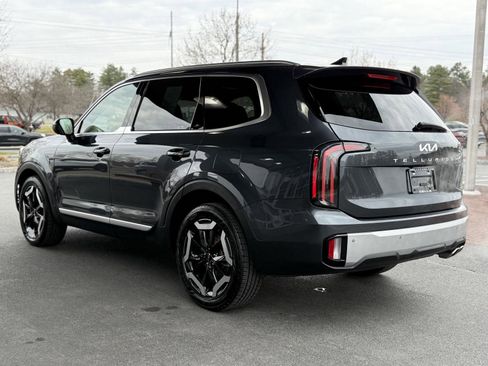 Used 2023 Kia Telluride EX w/ EX Captain's Chair Package AWD/4WD image 7