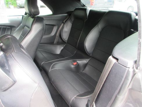 Used 2021 Ford Mustang Premium RWD image 17