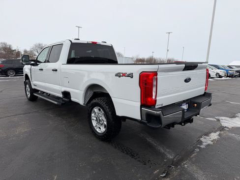 Certified 2025 Ford F250 XLT image 7