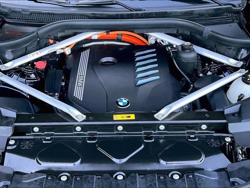 Used 2021 BMW X5 xDrive45e w/ M Sport Package AWD/4WD image 29