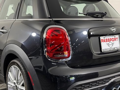 Used 2024 MINI Cooper S FWD image 9