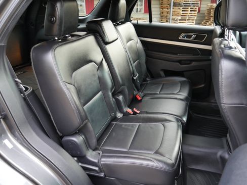 Certified 2017 Ford Explorer XLT w/ Equipment Group 202A image 26