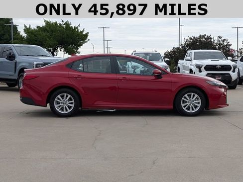 Used 2025 Toyota Camry LE FWD image 4